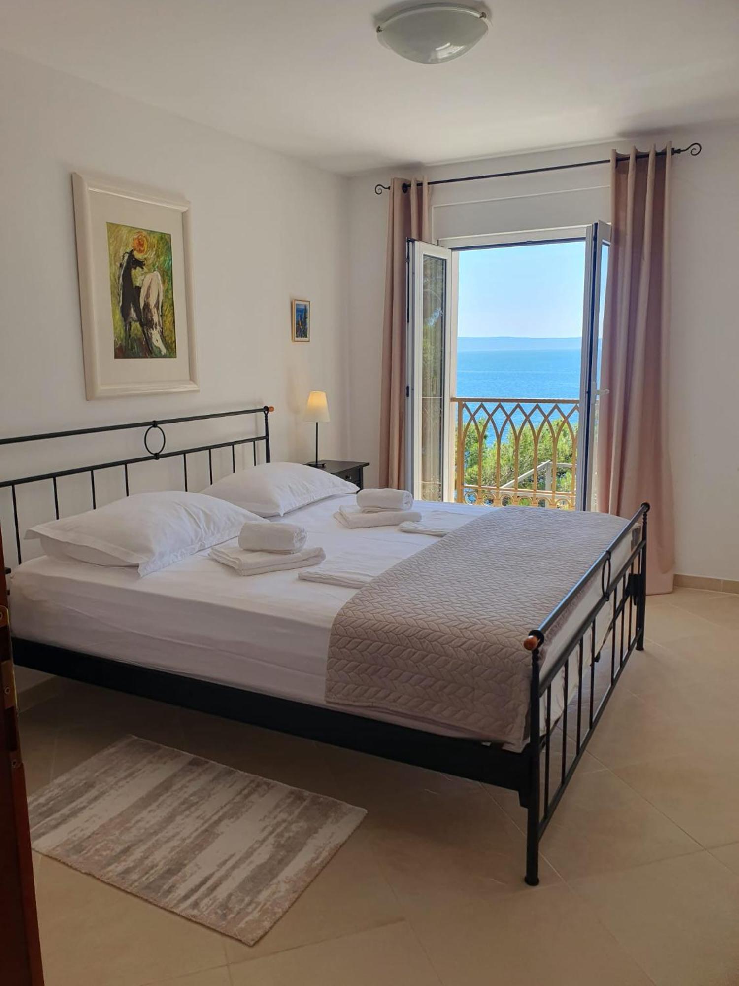 Inas Place Baška Voda Buitenkant foto