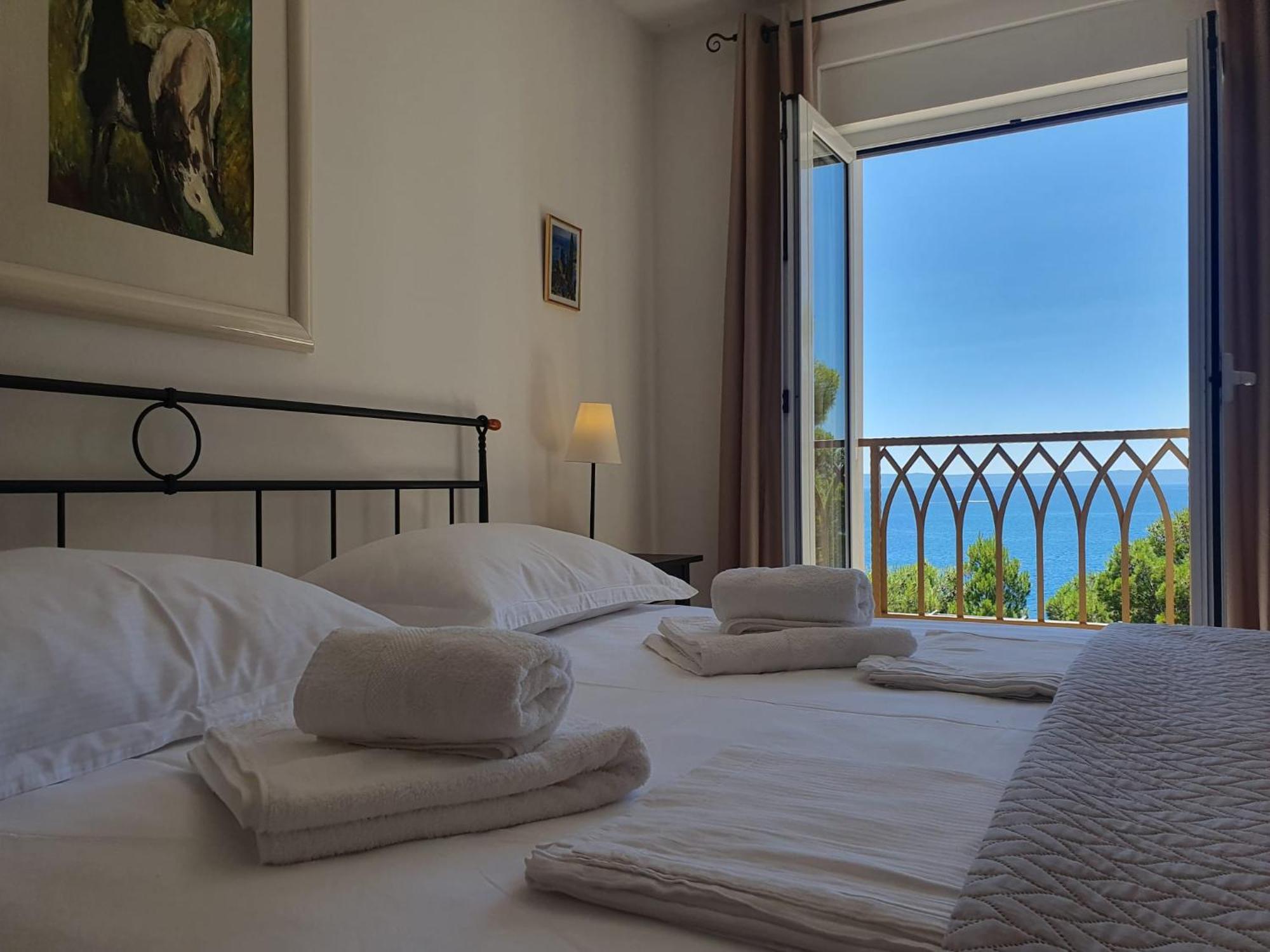 Inas Place Baška Voda Buitenkant foto