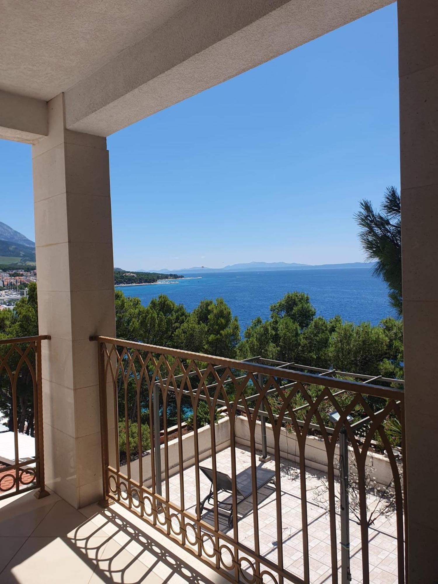 Inas Place Baška Voda Buitenkant foto