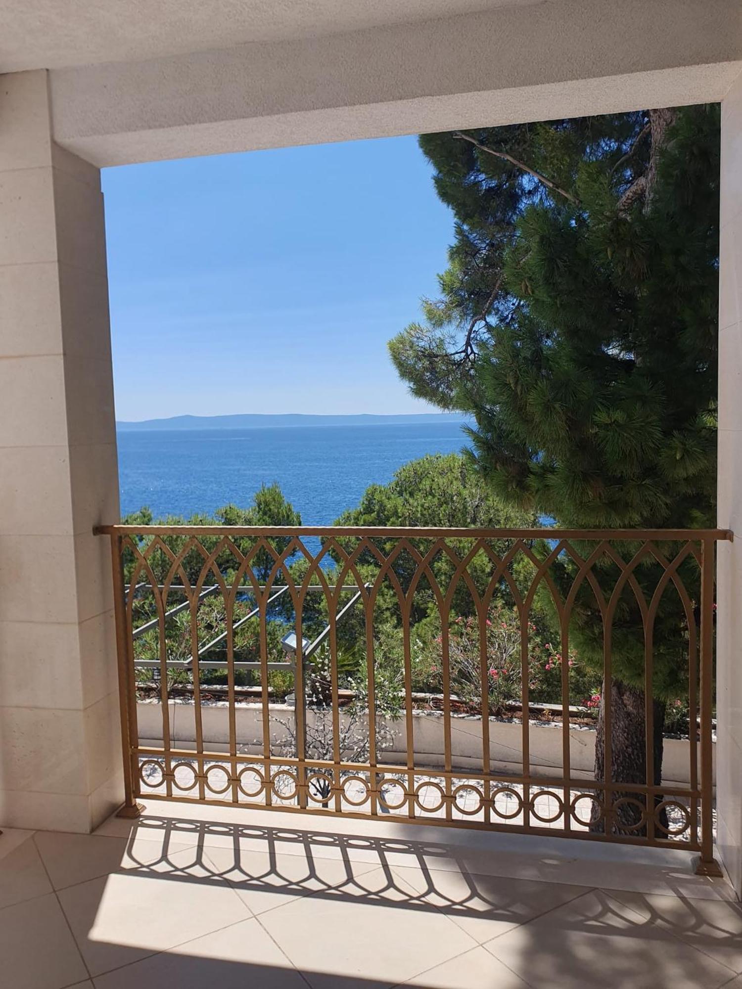Inas Place Baška Voda Buitenkant foto