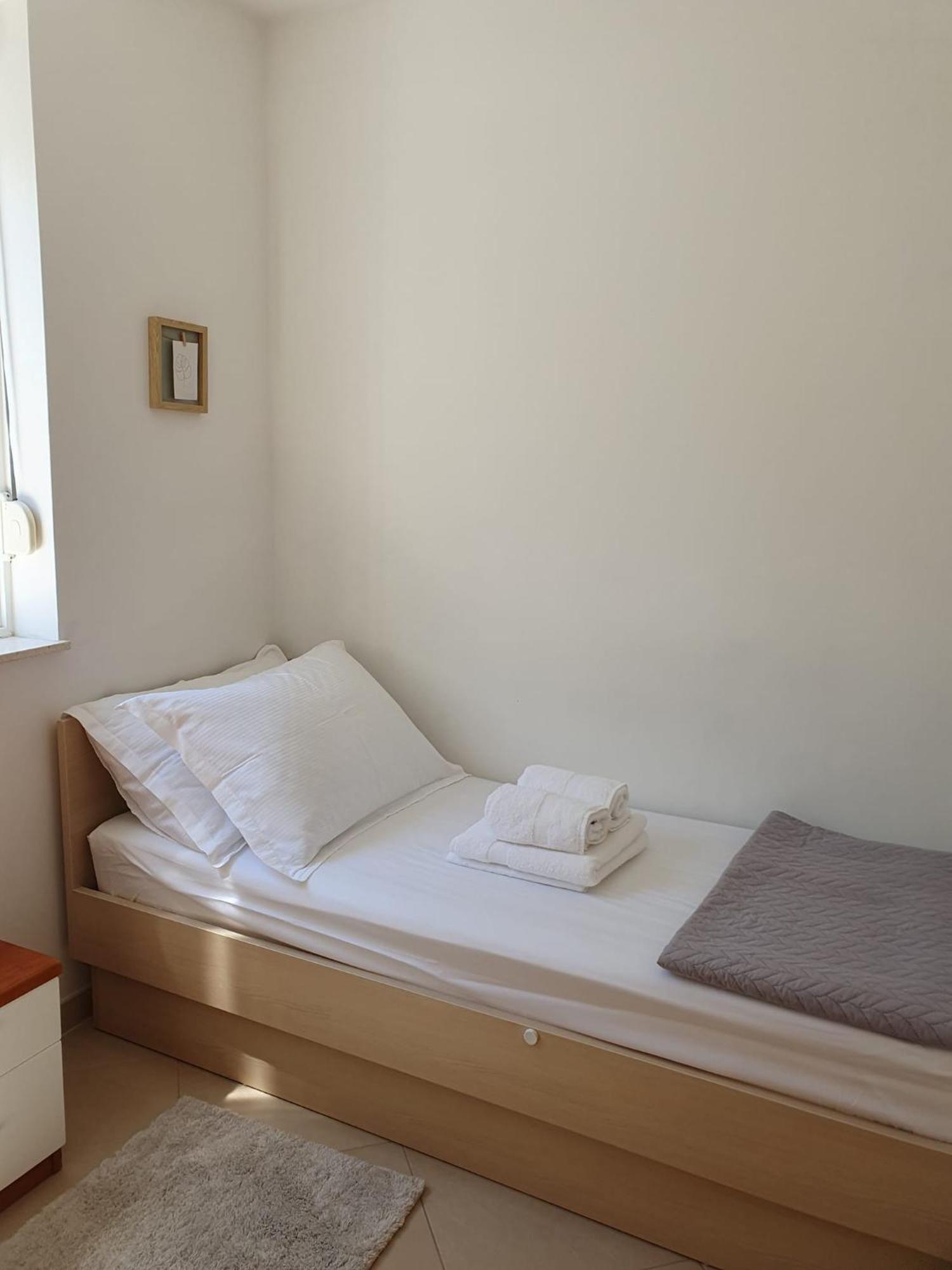 Inas Place Baška Voda Buitenkant foto
