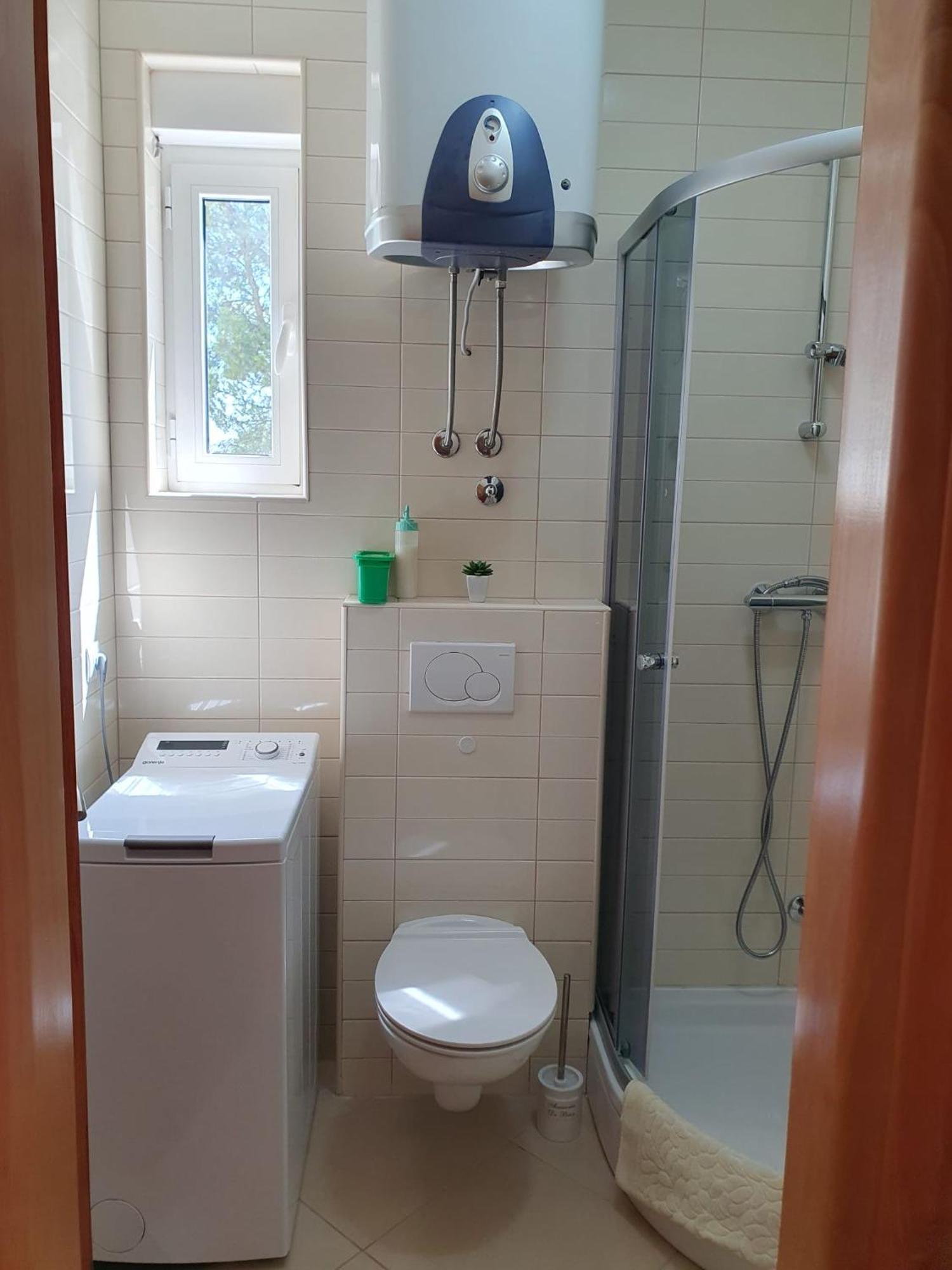 Inas Place Baška Voda Buitenkant foto